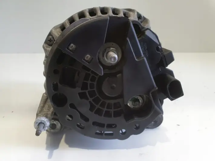 Skoda Superb I 1.9 TDI ALTERNATOR Bosch