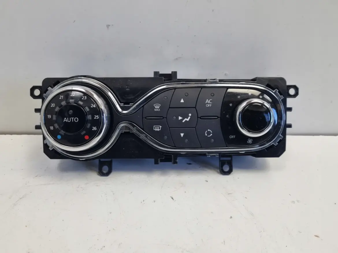 Renault Clio IV PANEL KLIMATYZACJI Nawiewu 275108796R