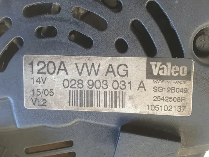 VW Passat B5 Audi A4 B5 1.9 TDI ALTERNATOR Valeo 028903031A 120A