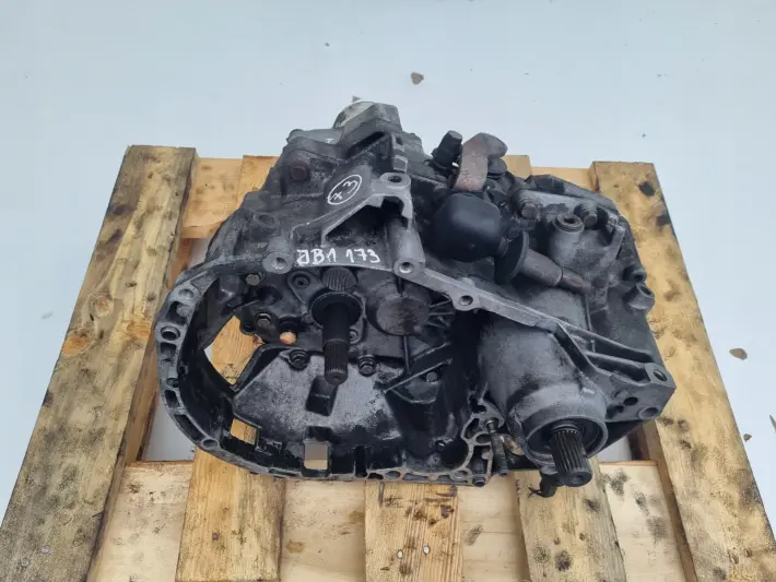 Renault Kangoo I 1.9 D SKRZYNIA BIEGÓW manualna JB1173