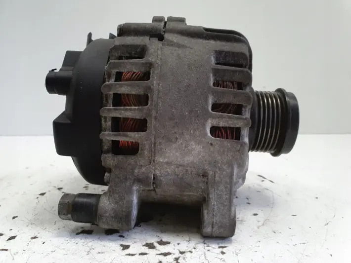 Volvo S40 II 1.6 D2 ALTERNATOR Valeo 30659390 150A