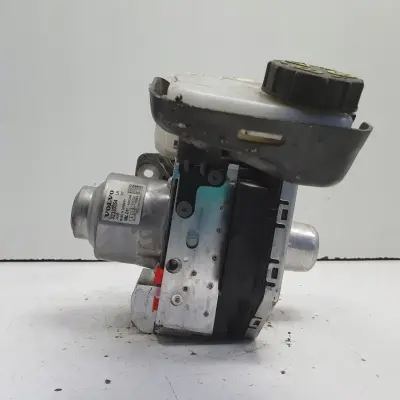Volvo XC60 II POMPA ABS hamulcowa SERWO 32333264