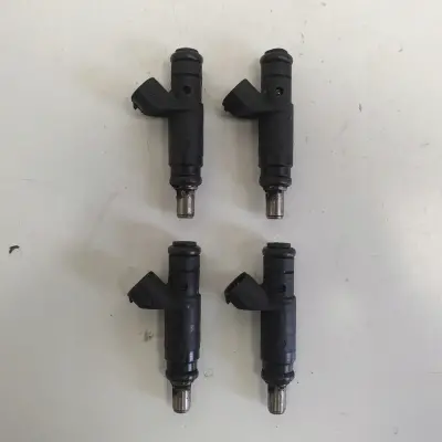 VW Passat B5 FL 2.0 B WTRYSKIWACZ 4262C01774