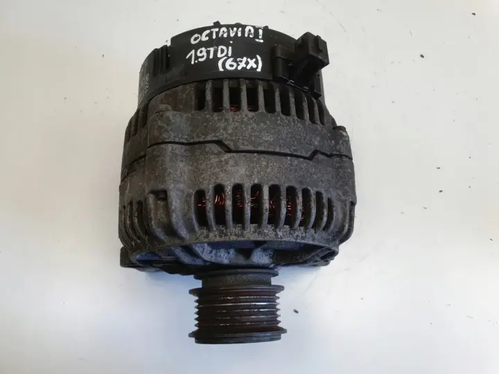 Audi A3 8L Golf IV Octavia I 1.9 TDI ALTERNATOR 0123515021 038903023J 120A
