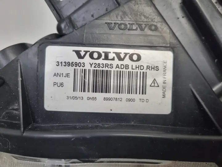 Volvo V60 S60 II LIFT XENON PRZEDNIA LAMPA PRAWA prawy przód 31395903