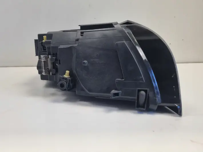 Volvo S40 II V50 LIFT 07- XENON PRZEDNIA LAMPA LEWA lewy przód 31299587