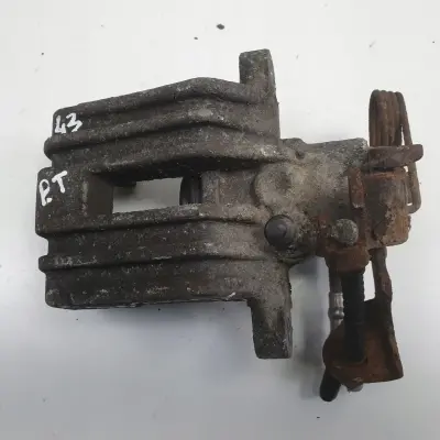 Vw Passat B5 Audi A4 B5 ZACISK HAMULCOWY Prawy tył pasażera