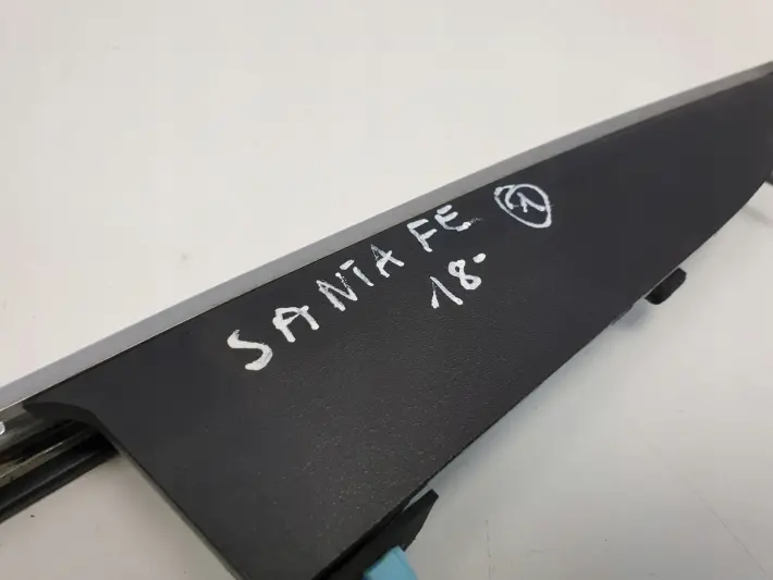 Santa Fe IV CHROMOWANA LISTWA KLAPY TYLNEJ Tył