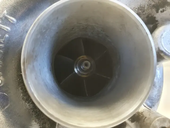 Audi A4 B5 VW Passat B5 1.9 TDI TURBOSPRĘŻARKA turbo 028145702H