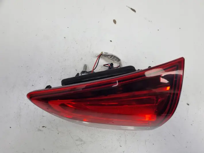 Renault Clio IV kombi TYLNIA TYLNA LAMPA PRAWA prawy tył w klape 265502395R