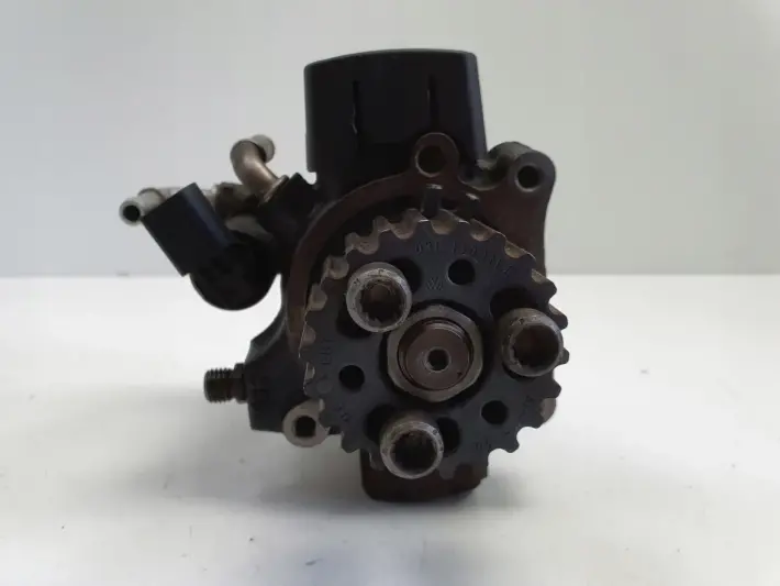 Audi A3 II 8P 1.6 TDI POMPA WTRYSKOWA paliwa 03L130755E