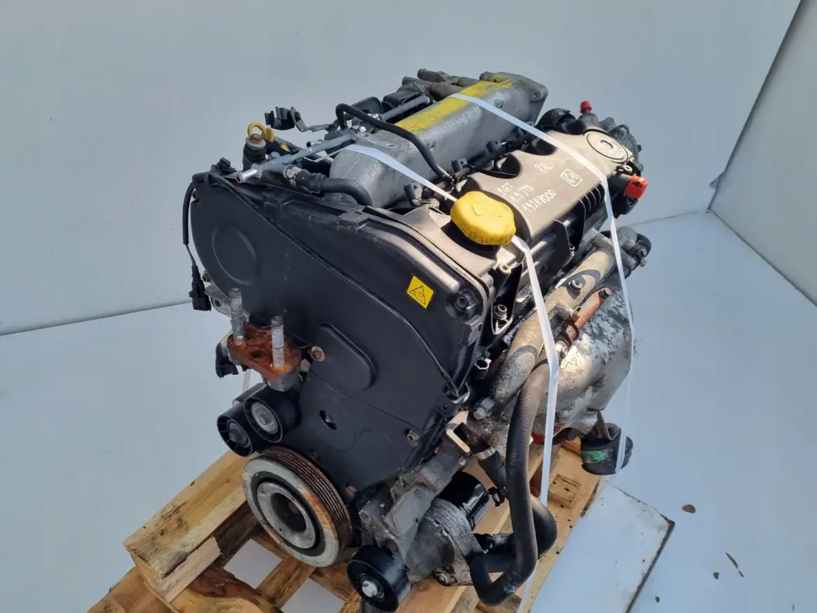 SILNIK KOMPLET Fiat Stilo 1.9 JTD 120KM 192A8000