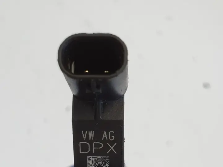Audi A6 C8 3.0 TFSI WTRYSKIWACZ 06M906036T