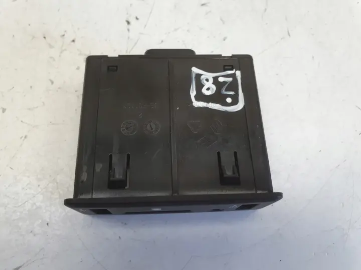 Renault Megane IV GNIAZDA AUX USB moduł 280237081R