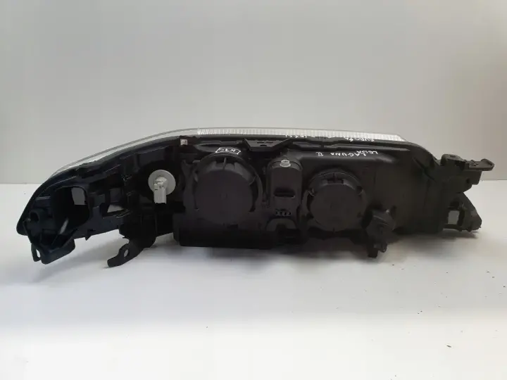 Renault Laguna II 01-05r PRZEDNIA LAMPA LEWA lewy przód 8200002845 89004687