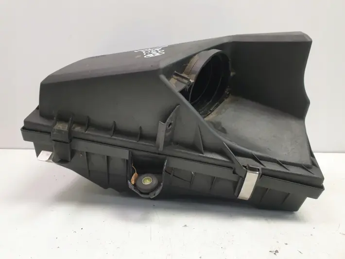 Volvo S40 V40 lift 1.9 D OBUDOWA FILTRA POWIETRZA