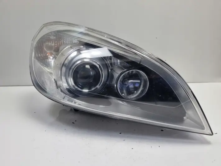 Volvo V60 S60 II PRZEDNIA LAMPA PRAWA prawy przód XENON EUROPA 31299991