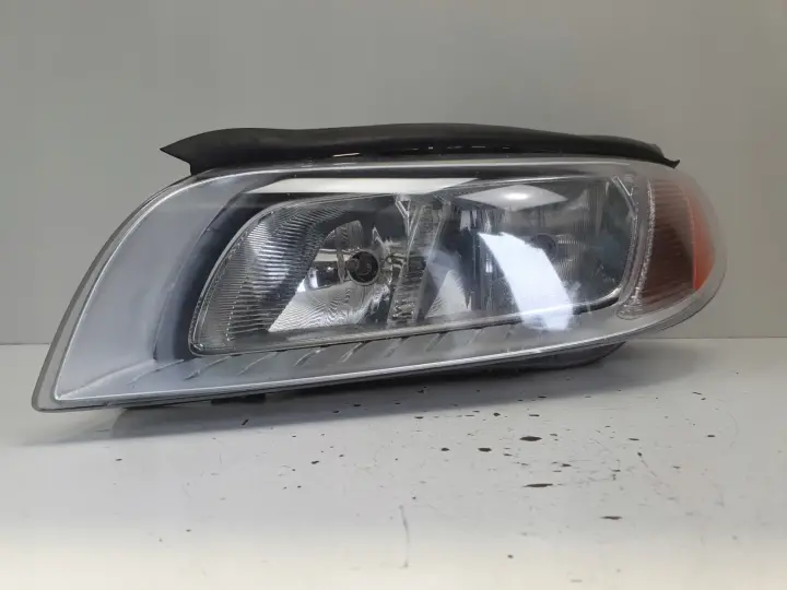 Volvo S80 II V70 III 07-13r PRZEDNIA LAMPA LEWA lewy przód EUROPA 31214351