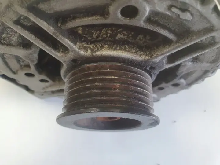Volvo XC90 4.4 V8 ALTERNATOR BOSCH
