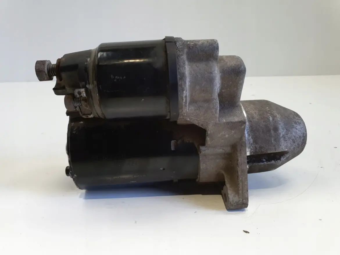 Opel Corsa D 1.3 CDTI ROZRUSZNIK bosch 0001107429
