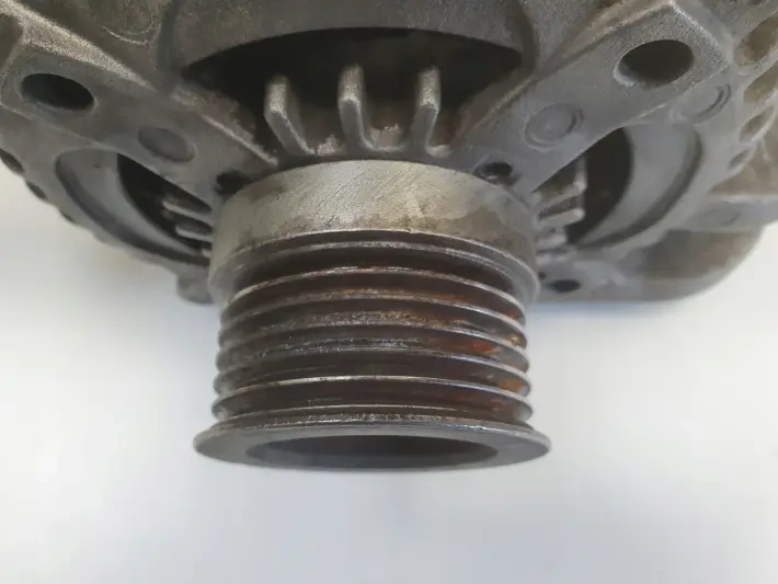 Ford C-Max Focus mk2 1.8 16V ALTERNATOR Denso