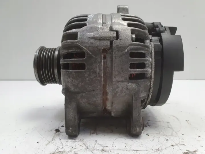 Nissan Qashqai 1.5 DCI ALTERNATOR bosch 8200728292