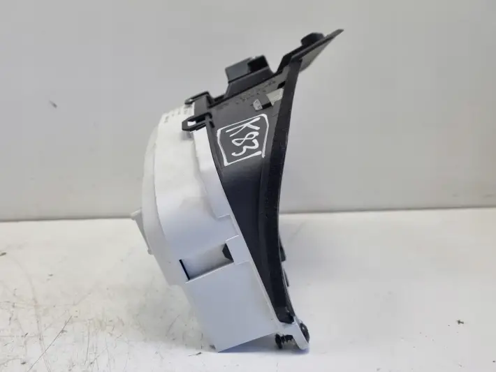 160d63fbed53efde12dd9e303b891ec8