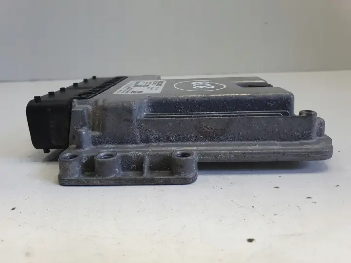 Volvo V40 CROSS COUNTRY 1.5 T3 STEROWNIK SILNIKA komputer 32255068