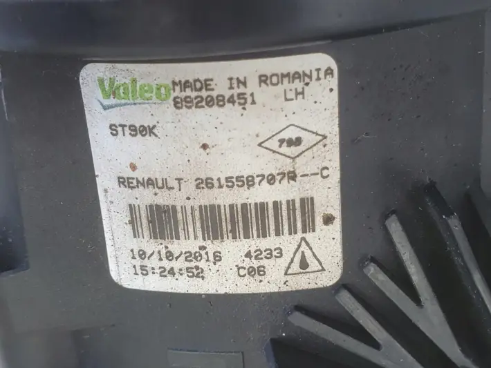 Renault Trafic III 14r- PRZEDNI HALOGEN LEWY PRZÓD kierowcy 261558707R