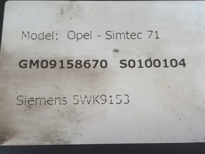 Opel Vectra C 1.8 16V STEROWNIK SILNIKA komputer 09158670