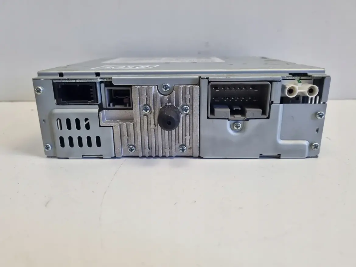 Volvo XC90 I RADIOODTWARZACZ CD RADIO czytnik płyt 31328065