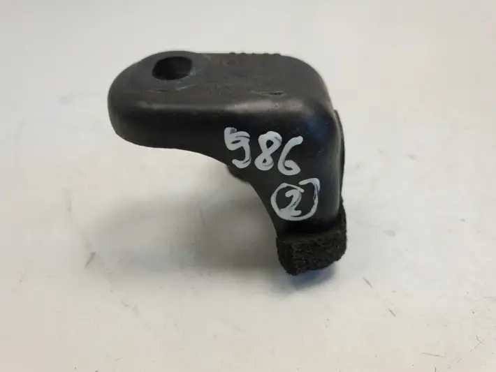 Porsche Boxster 986 PRAWY UCHWYT DACHU zaczep