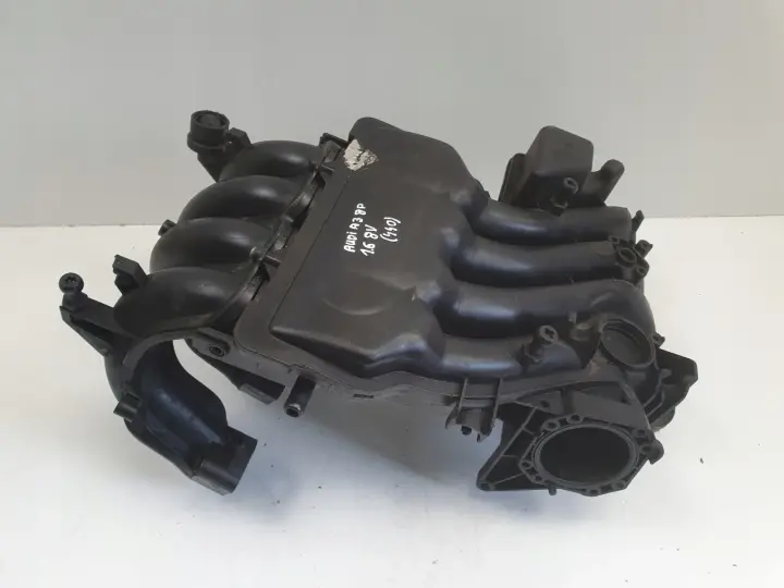 Audi A3 II 8P 1.6 8V KOLEKTOR SSĄCY 06A133185LR