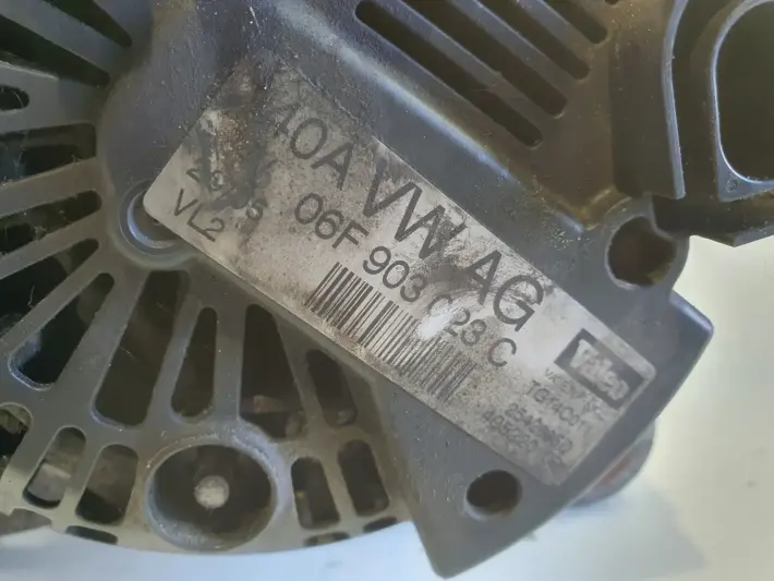 VW Touran 1.9 TDI ALTERNATOR valeo 06F903023C 140A