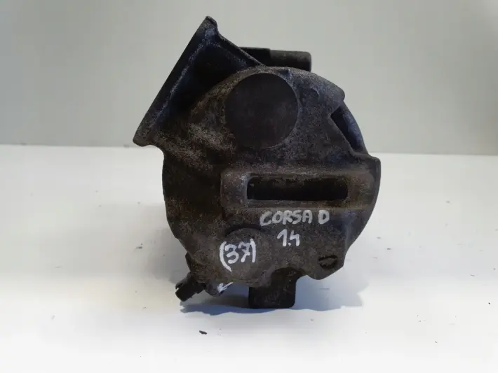 Opel Corsa D 1.4 16V SPRĘŻARKA KLIMATYZACJI 55701200