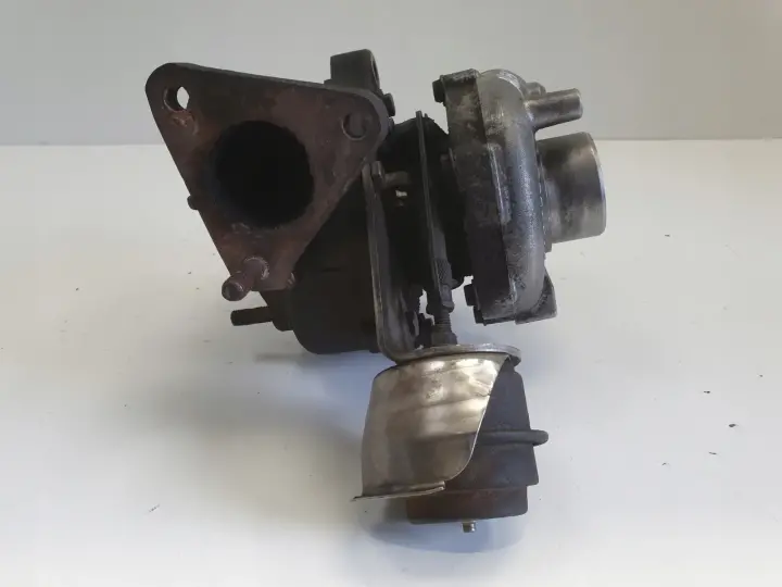 Audi A4 B5 1.9 TDI TURBOSPRĘŻARKA turbo 028145702C