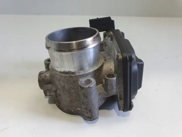 Ford Focus MK3 1.0 EcoBoost PRZEPUSTNICA CM5G-9F991-FA