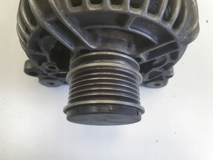 Seat Toledo II Leon I 1.9 TDI ALTERNATOR Bosch 028903028E 120A