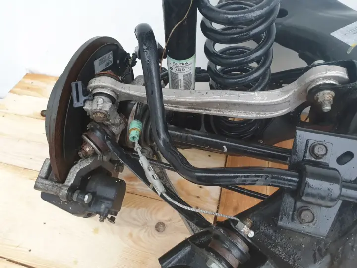 Dodge Challenger 3.6 V6 15- TYLNE ZAWIESZENIE TYŁ