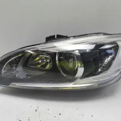 Volvo V60 S60 II LIFT PRZEDNIA LAMPA LEWA lewy przód XENON SKRĘTNY 31395902