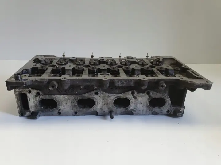 Opel Vectra C 1.9 CDTI GŁOWICA CYLINDRÓW 55565883