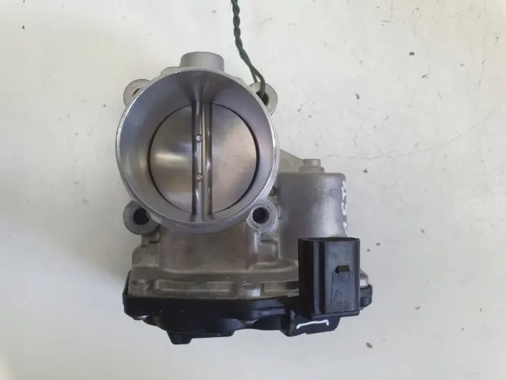 Volvo XC40 1.5 T3 PRZEPUSTNICA 31465702AA