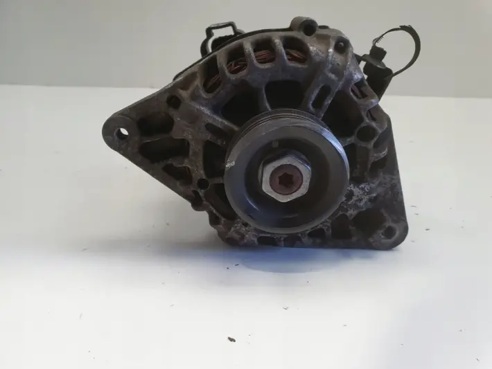 Hyundai Getz 1.4 16V ALTERNATOR 37300-22650 valeo 90A