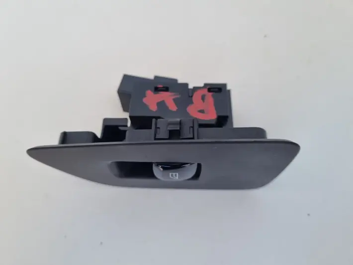 Volvo S90 II V60 II S60 III XC60 II PRAWY PANEL SZYB 31376458