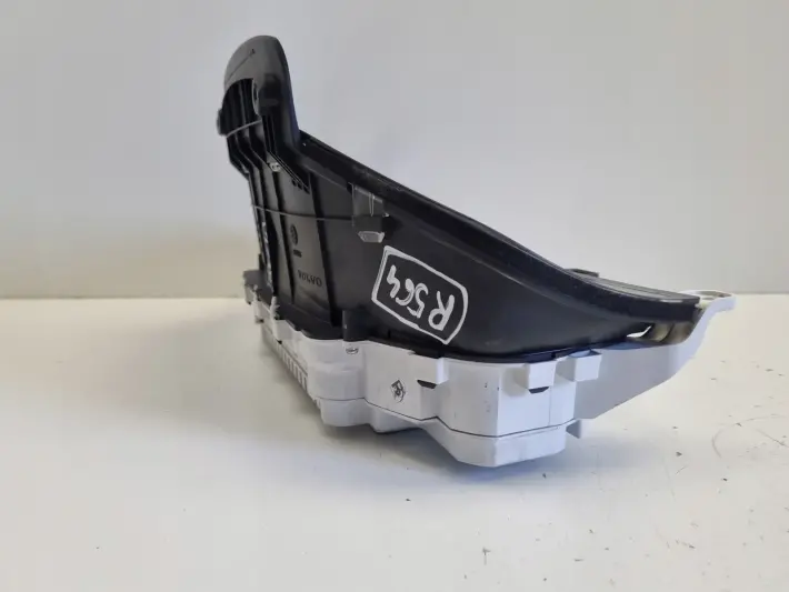 Volvo XC60 I LIFT diesel LICZNIK ZEGARY TFT Europa 31433333 36010102