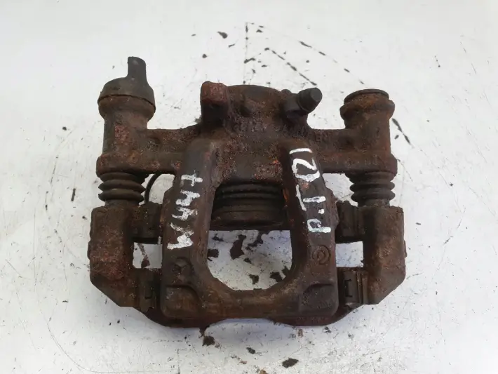 Mercedes Vito W447 PRAWY TYLNY ZACISK HAMULCOWY tył pasażera P.T