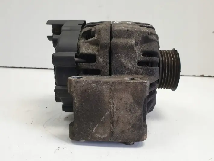 Fiat Punto 1.3 JTD M-JET ALTERNATOR 46823546