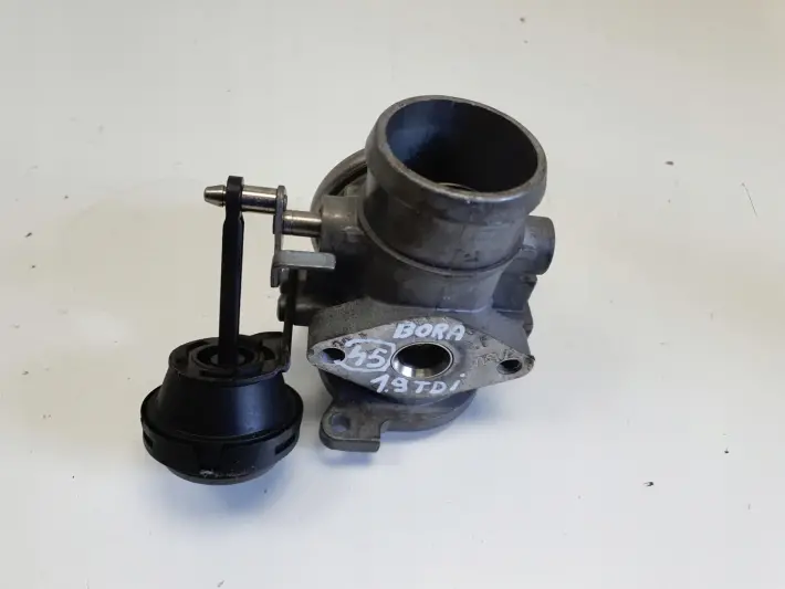 VW Bora 1.9 TDI ZAWÓR EGR 038131501E