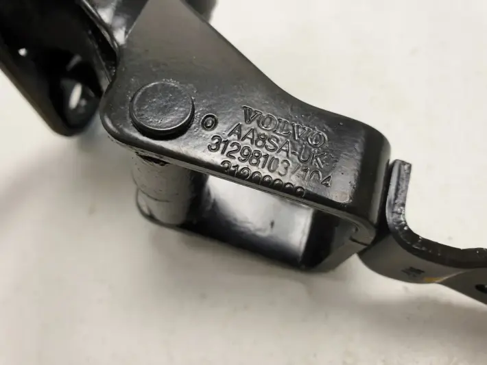 Volvo V70 III ZAWIAS KLAPY BAGAZNIKA Prawy tył