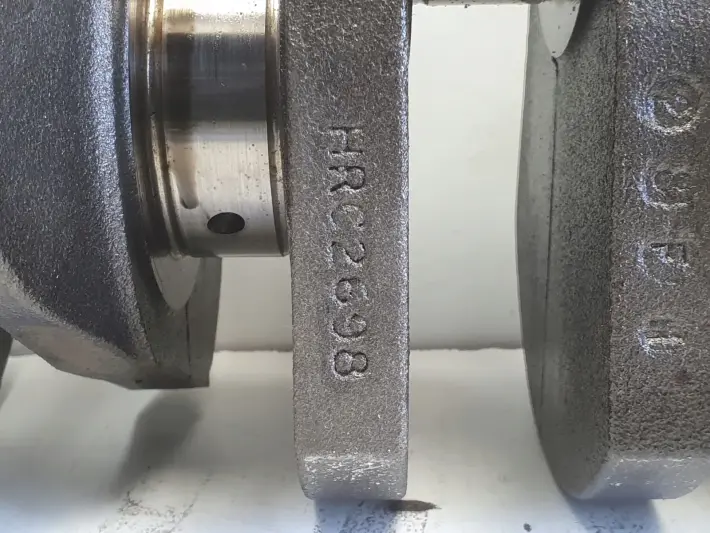 Land Rover Discovery II 2.5 TD5 WAŁ KORBOWY HRC2698 IDA50826